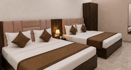 Hotel KR Room Type - Family Room With Parking
