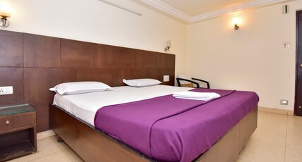Hotel Aditya Palace Room Type - Cozy Room AC