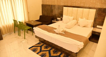 Elite Beach Resort Room Type - Deluxe Room with Private Balcony