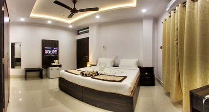 KP RESIDENCY Room Type - Executive Double