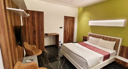 Rajmandir Resort Room Type - Deluxe Room