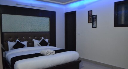 B R INTERNATIONAL HOTEL Room Type - Deluxe