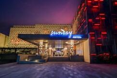 Sunday Hotel Arshika Sunset Road