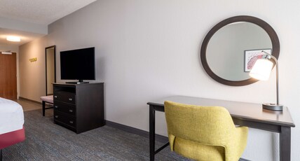 Hampton Inn West Palm Beach Florida Turnpike Room Type - KN SOFABED MICRO-FRIDGE NS