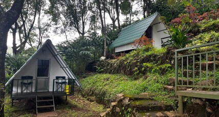 Tentdobia - Stay above the mist Munnar Room Type - Forest Nook Pods