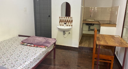Koottungal Royal Guesthouse Room Type - DOUBLE BEDROOM 1BHK