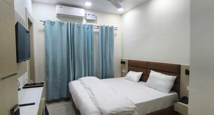 HOTEL URBAN LUXE Room Type - SUPER DELUXE
