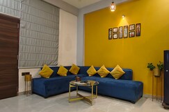 Golden House by Ven A Casa Homestays