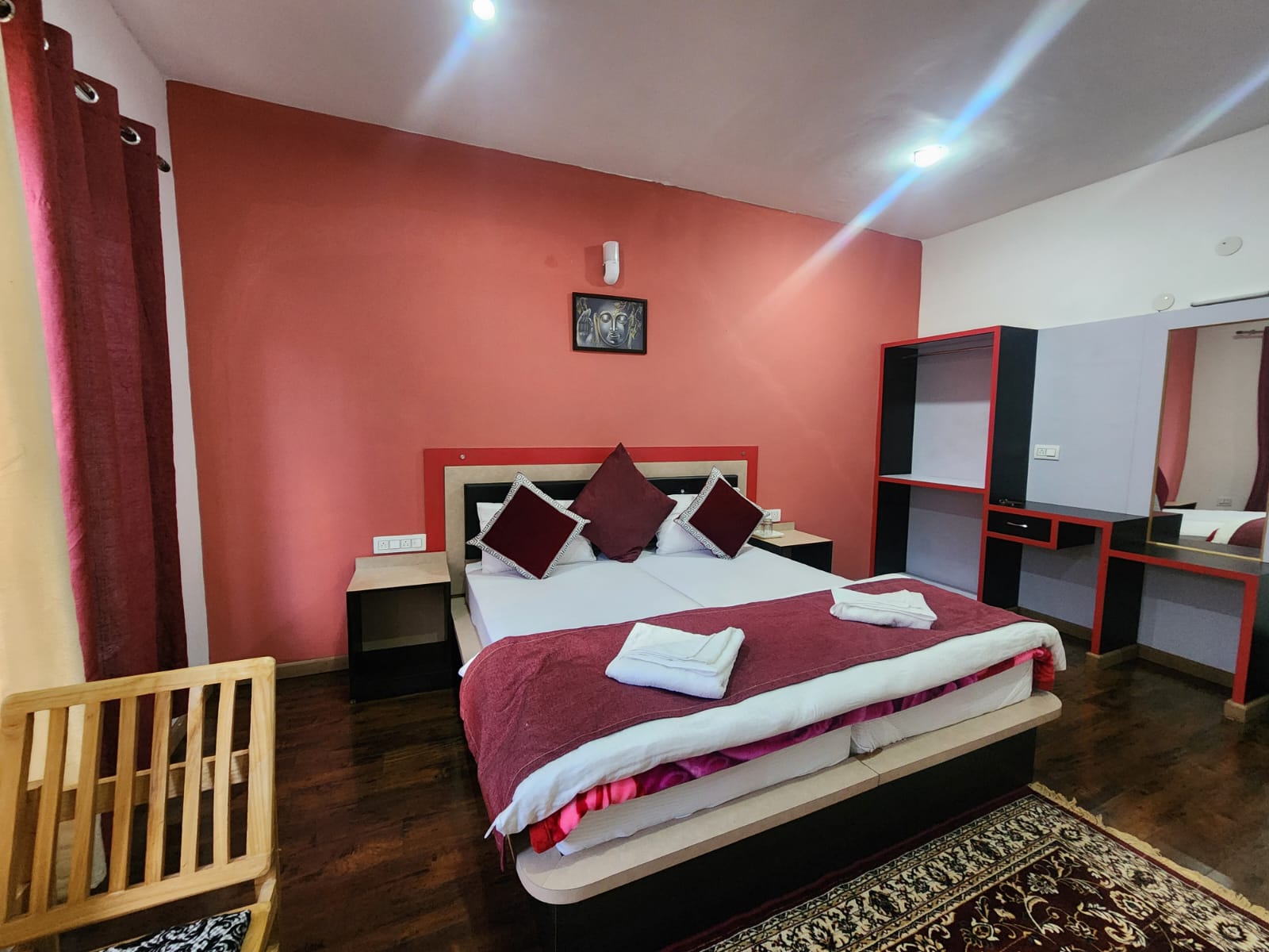 Hotel Rigzin Ladakh - Tap to explore photos
