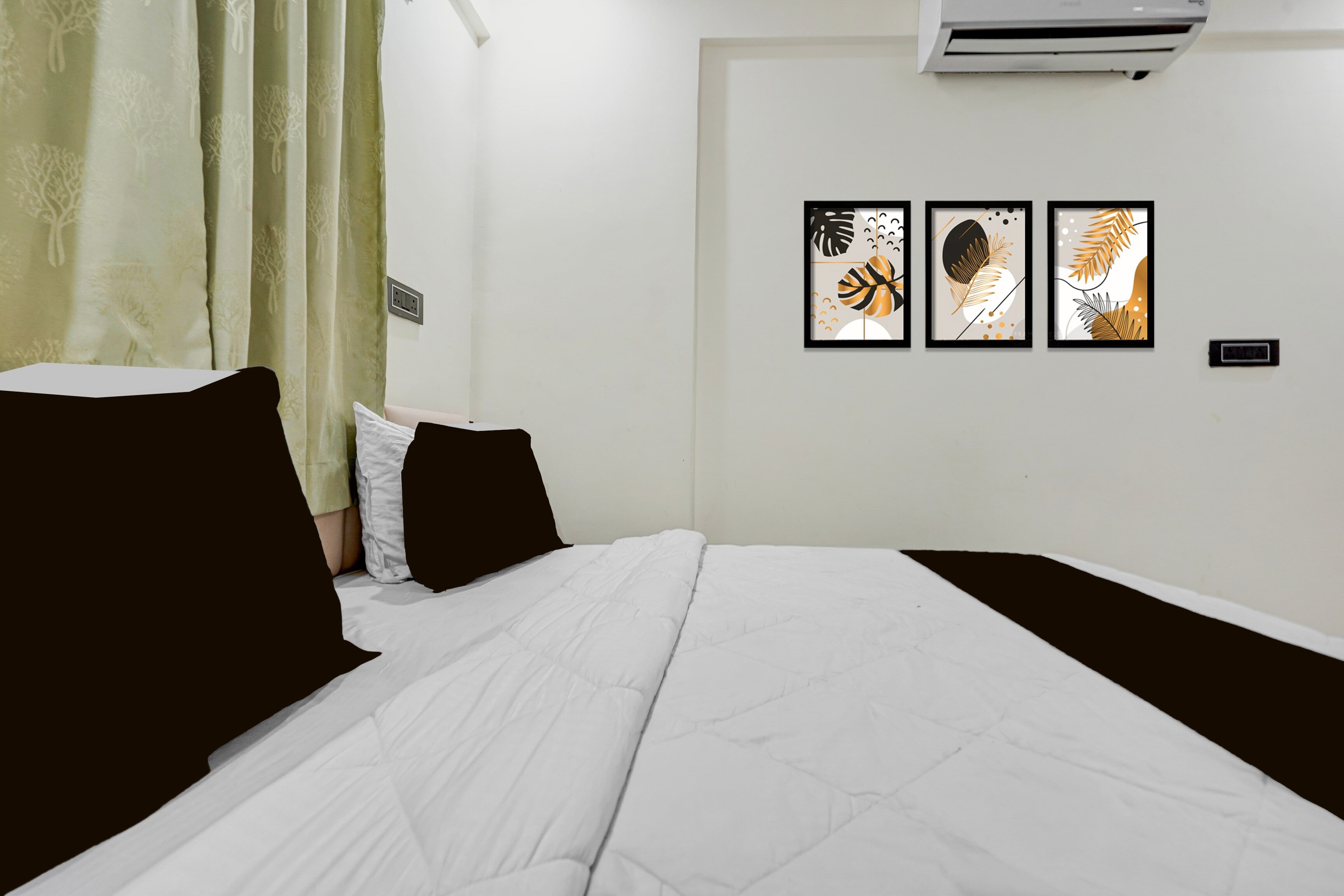 Townhouse Chinnappanahalli Lakeview Bangalore Formerly Rest O - Tap to explore photos