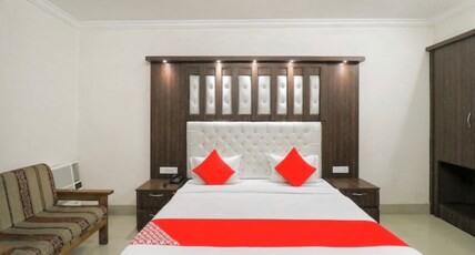 Hotel Vashistha Room Type - Suite (Family Room)