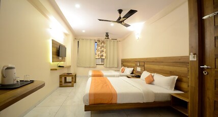 Hotel Metro Inn Room Type - Family AC Room For four pax