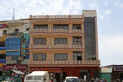 Hotel Maharana Palace