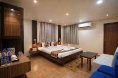 Hotel Sapphire Inn