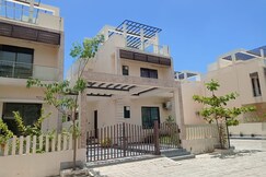 Silver Sand Resort with Swimming Pool