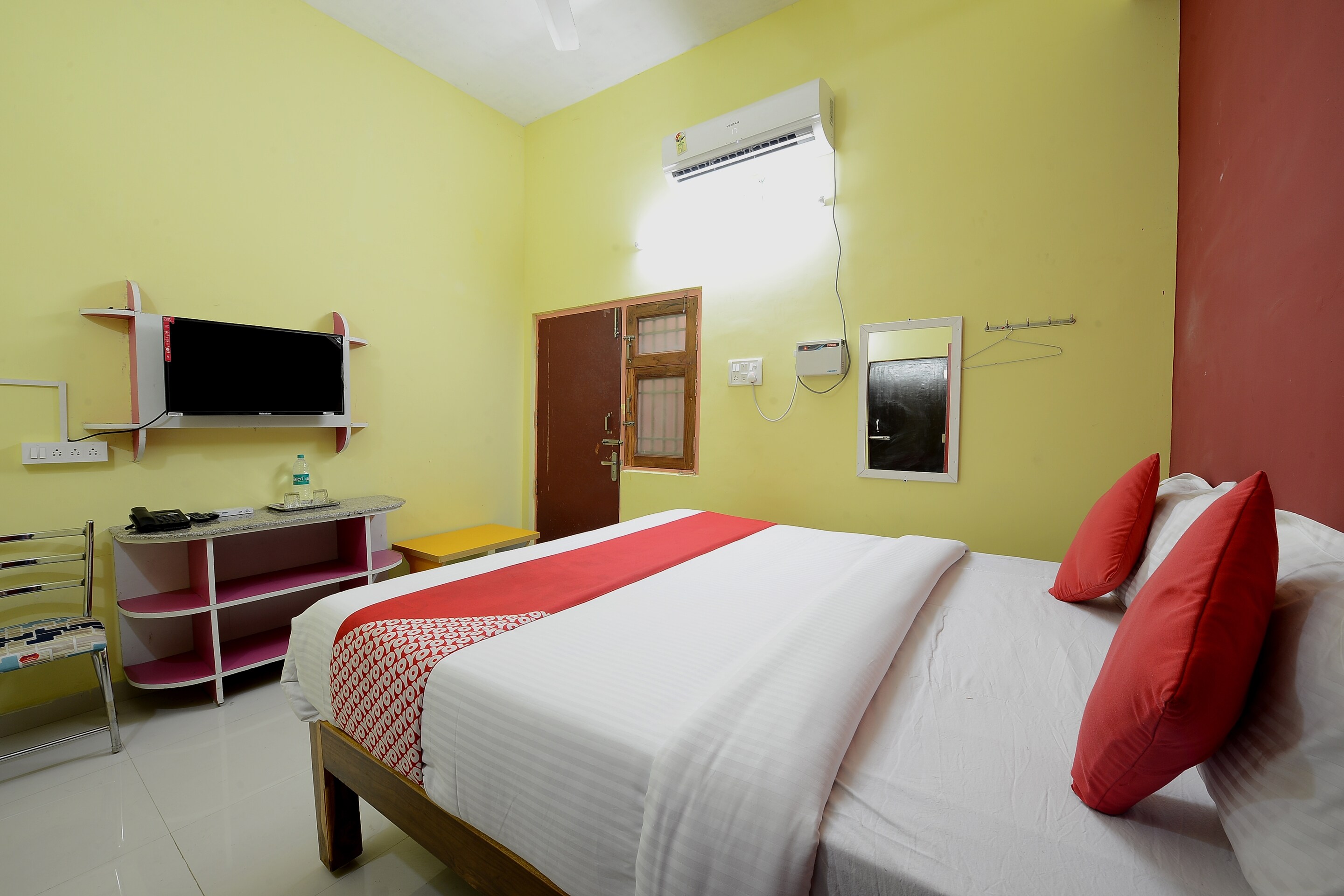 Hotel O Vellore New Bus Terminus Formerly Saibala Lodge - Tap to explore photos