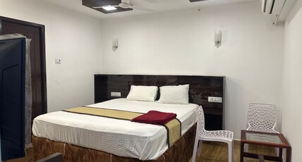 SMJ GRAND HOTEL - MELMARUVATHUR Room Type - Executive Ac Room