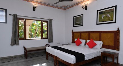 Hotel Sunbird | Rooms & Restaurant Room Type - Deluxe room