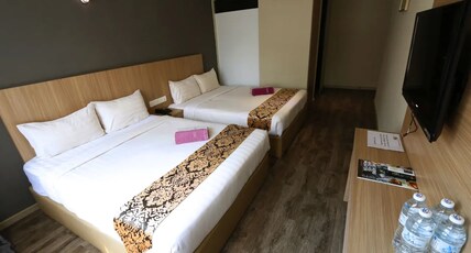 Hotel 99 Pudu Room Type - Deluxe Quadruple