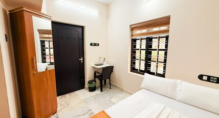 Bils Inn Varkala Room Type - Cozy AC Budget Room