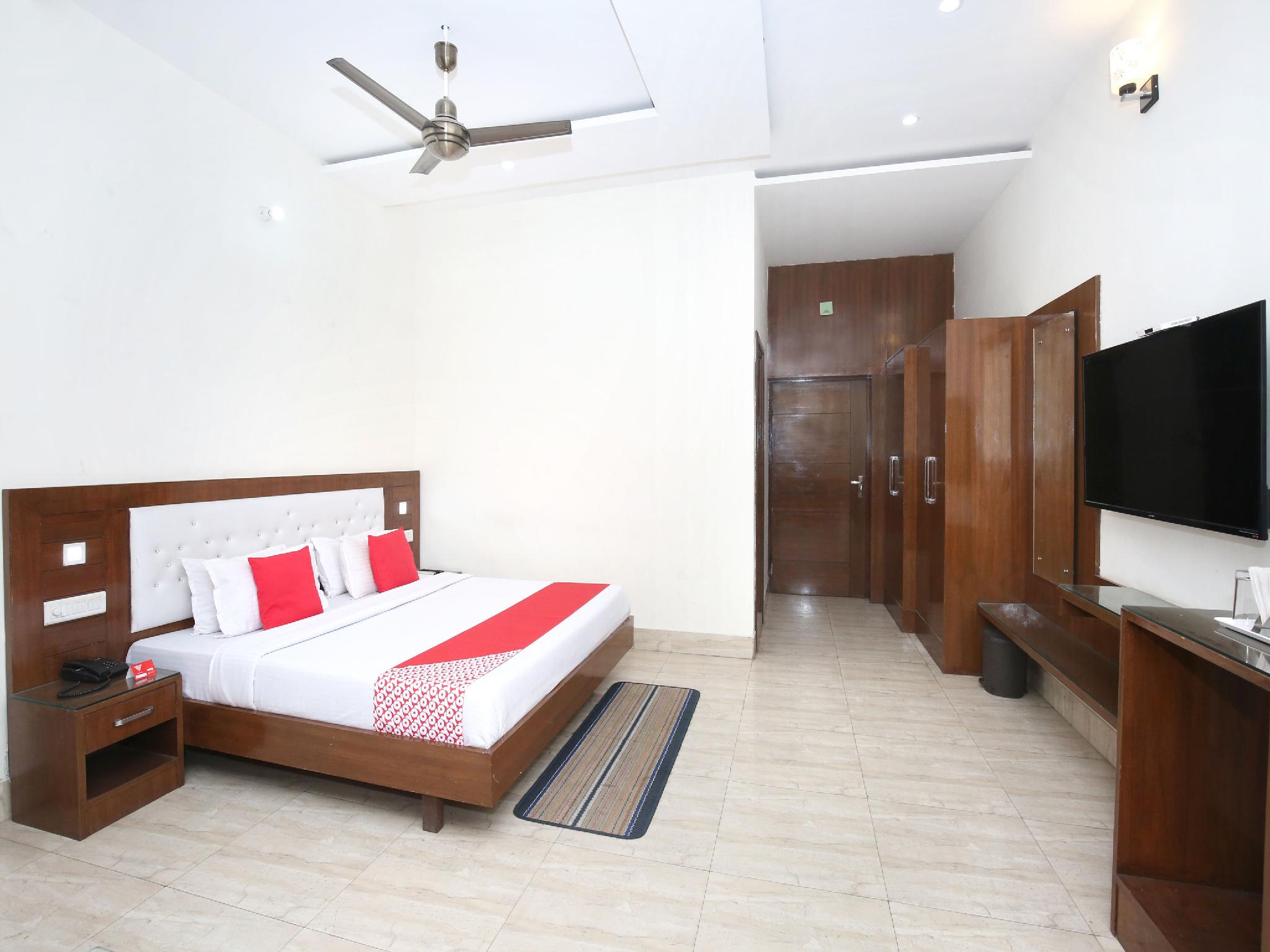 AA Hotels & Resorts Baddi - Tap to explore photos