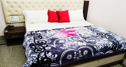 Hotel Vinayak Inn Room Type - Deluxe Double room