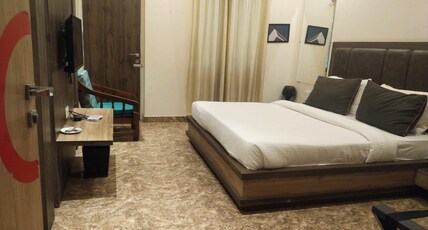 Hotel Vrindavan Palace Room Type - SUPER DELUXE