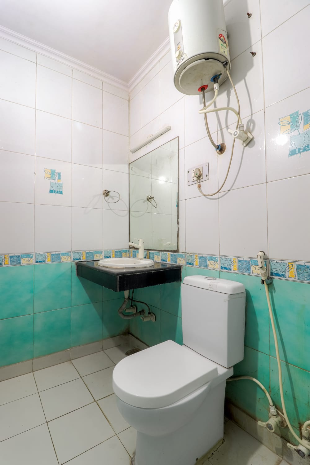 Hotel AP International Near Medanta Hospital - Tap to explore photos