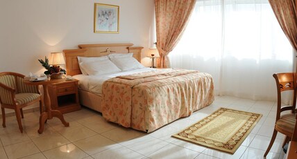 Uptown Apartments Abu Dhabi by Gewan Room Type - One Bedroom