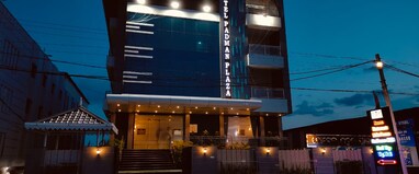 Hotel Padman Plaza