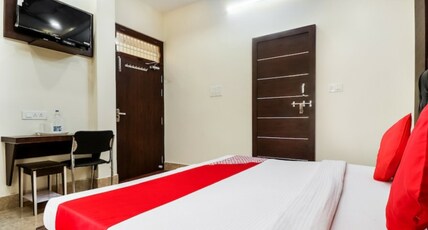 Hotel Krishna Room Type - Room No 105