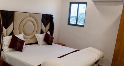 HOTEL JS PALACE Room Type - DELUXE ROOM