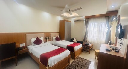 Hotel Vaishnavi Heights Room Type - Deluxe Room