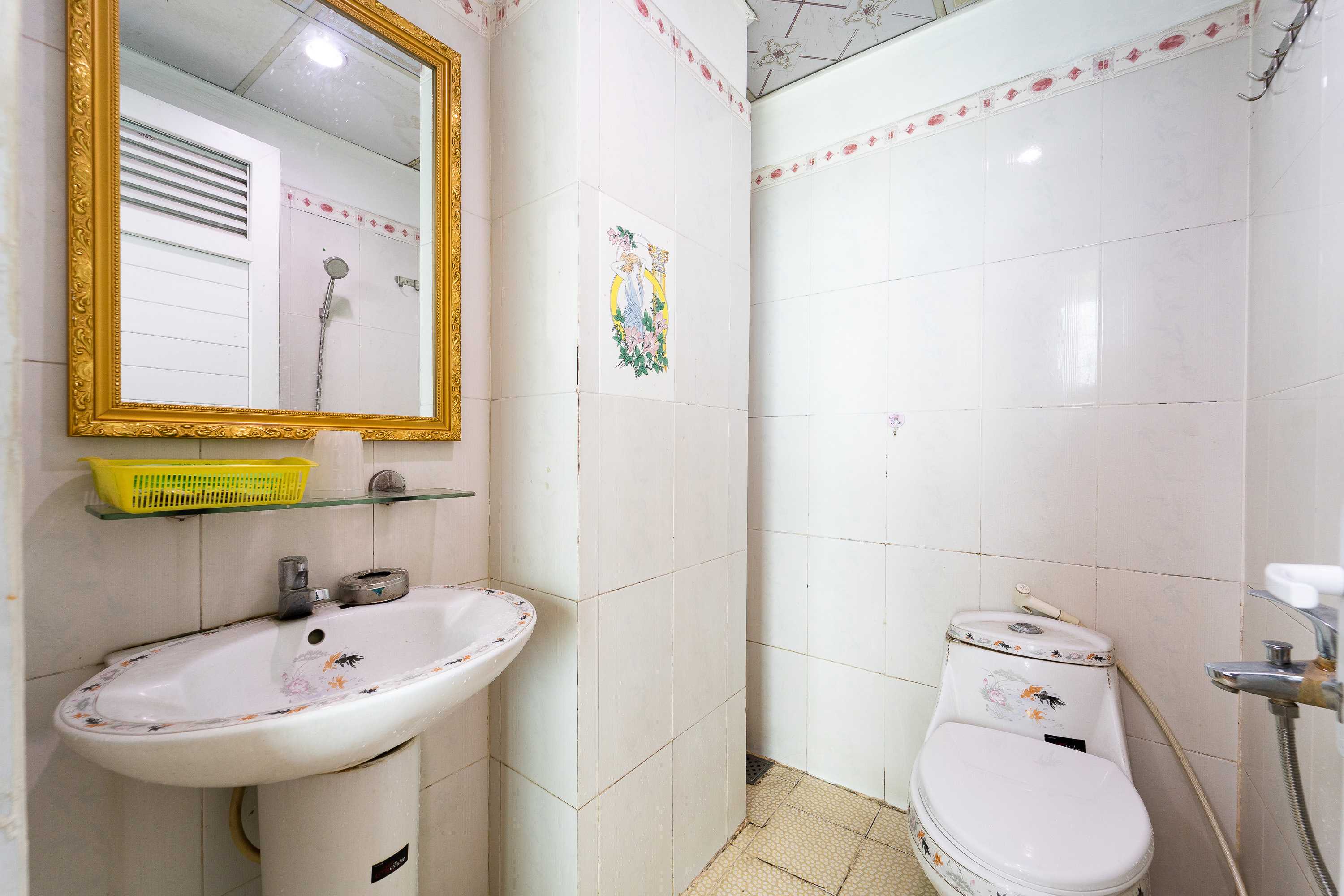 Collection O Thanh Van Hotel - Binh Tan - Tap to explore photos