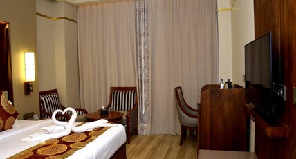 Raj Regent, Kurichy Room Type - Deluxe Room