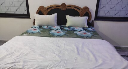 Hotel Kumar Kripa Room Type - Deluxe Room