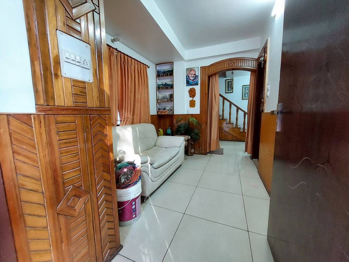 Spacious room in nainital - Tap to explore photos