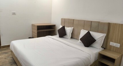 HOTEL O KING PLACE Room Type - Classic