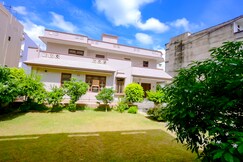 Indira Home Stay Shivangan