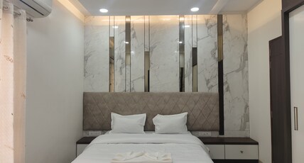 Premium Villa Service Apartment Room Type - Private Room With Private Bathroom
