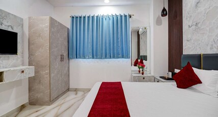 Hotel Sky Blue Suites Room Type - Deluxe Luxury Ac