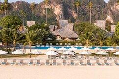 SAii Phi Phi Island Village