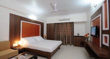Hotel Sai Sangam Room Type - Royal Super Deluxe AC