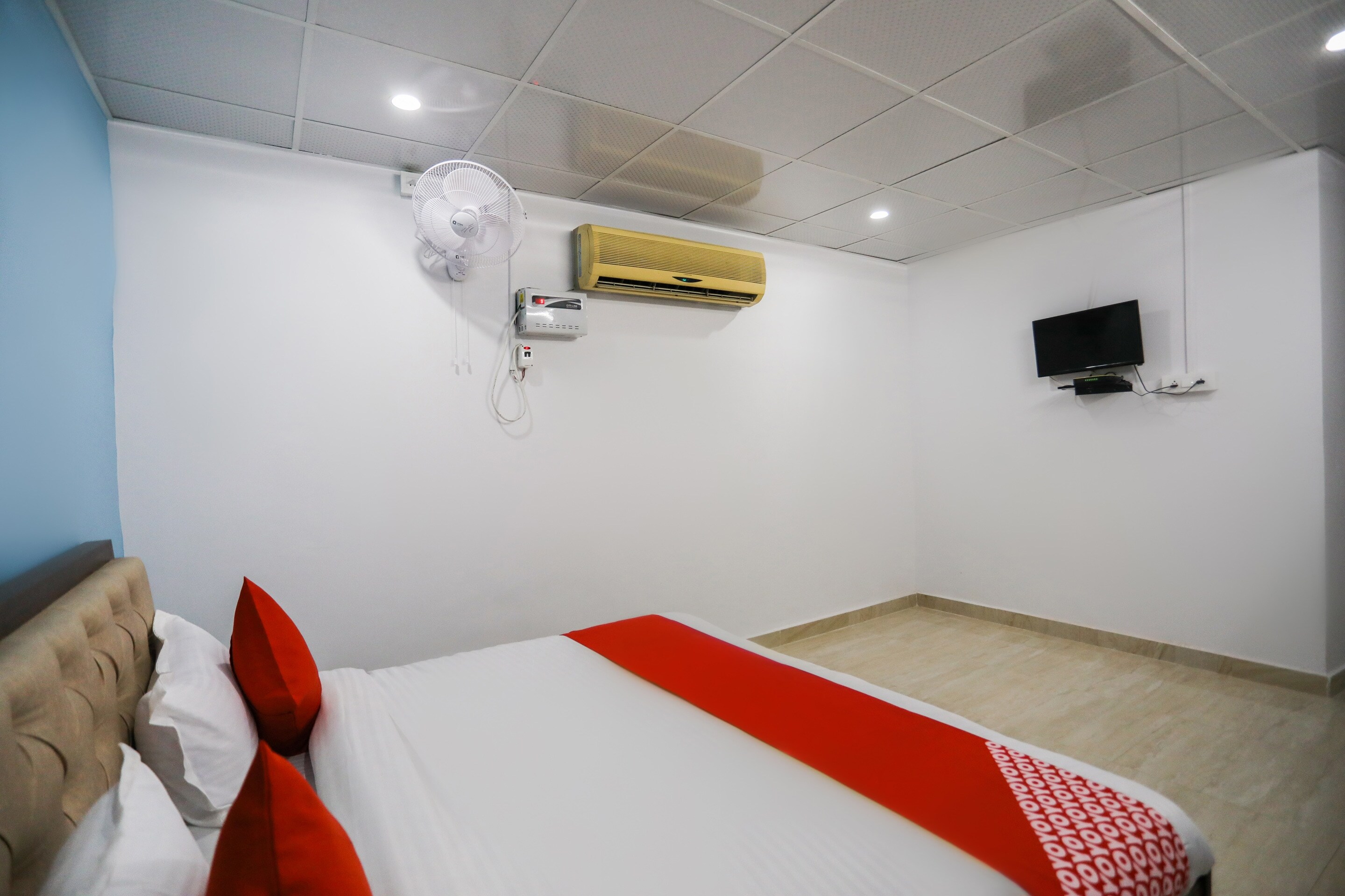 Hotel O Shehnai - Tap to explore photos