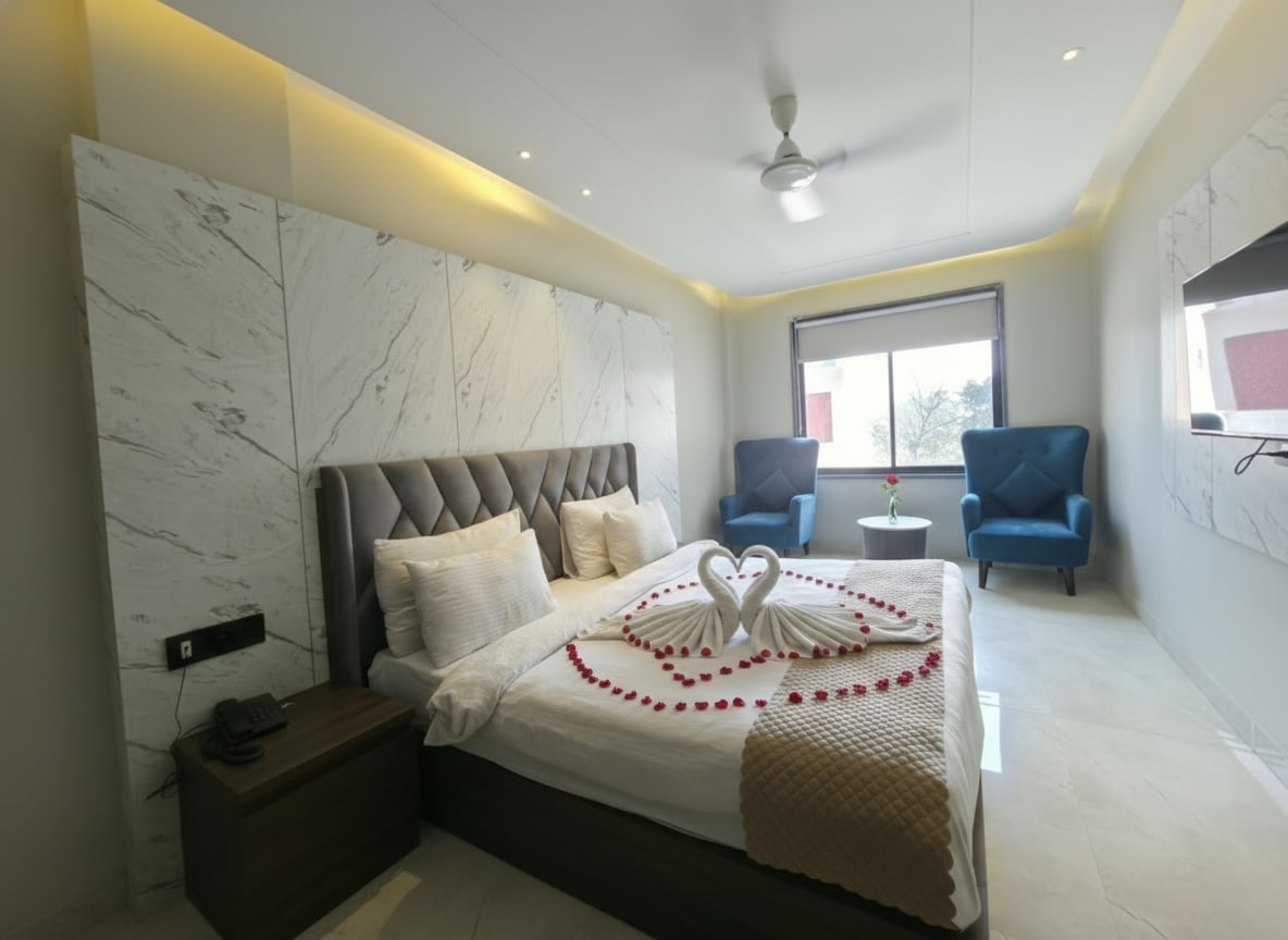 Hotel Golden Peacock - 5min From Har Ki Pauri - Tap to explore photos