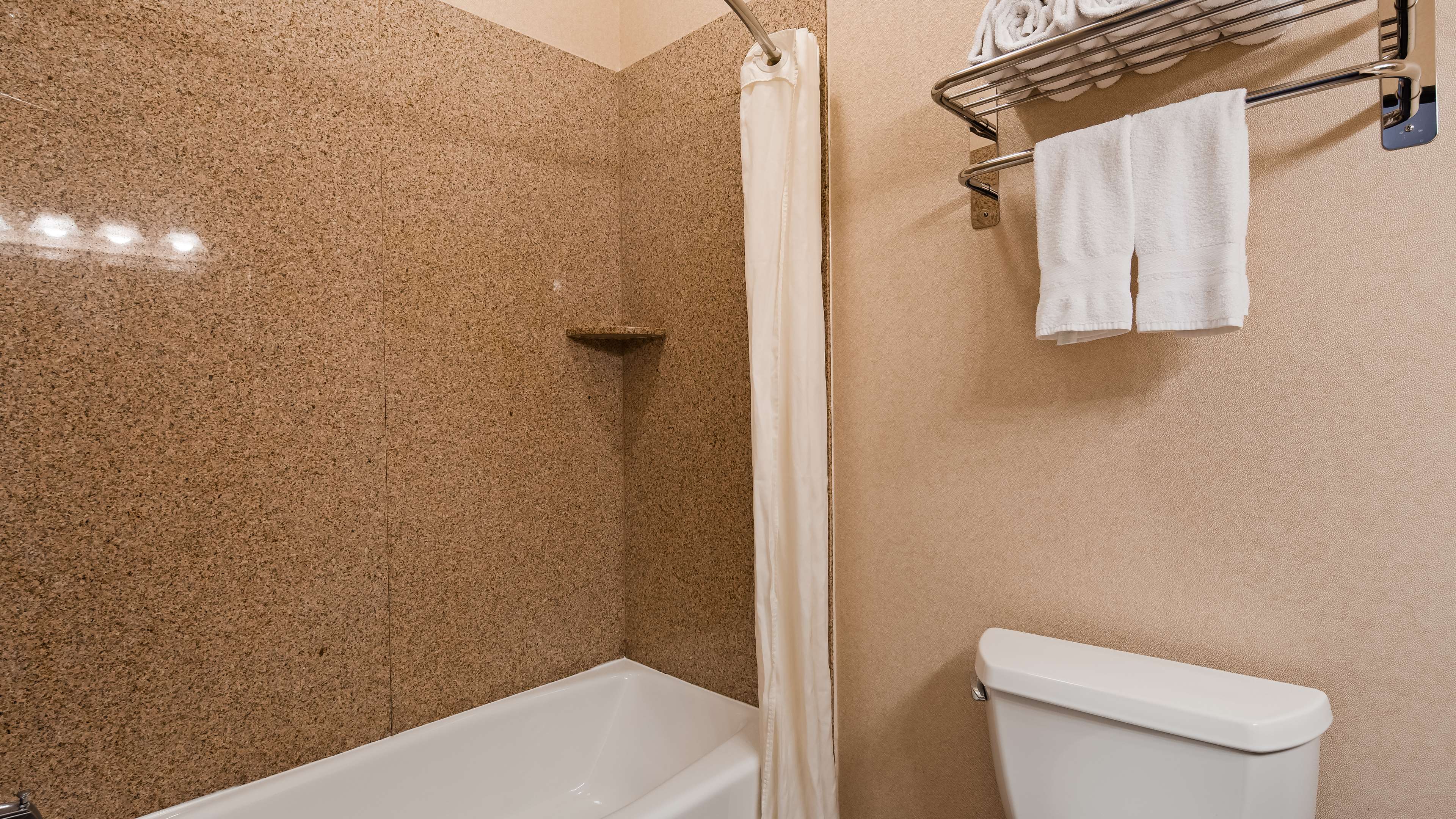 Best Western Plus Route 66 Glendora Inn - Tap to explore photos