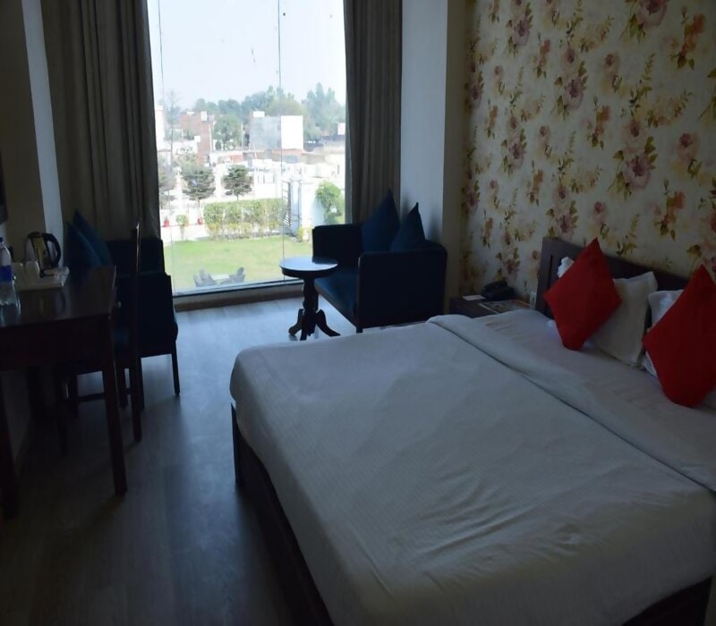Vrindavan Guest House - Tap to explore photos