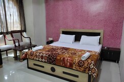 Hotel Bhanwariya Villas (Refinery Road Pachpadra)