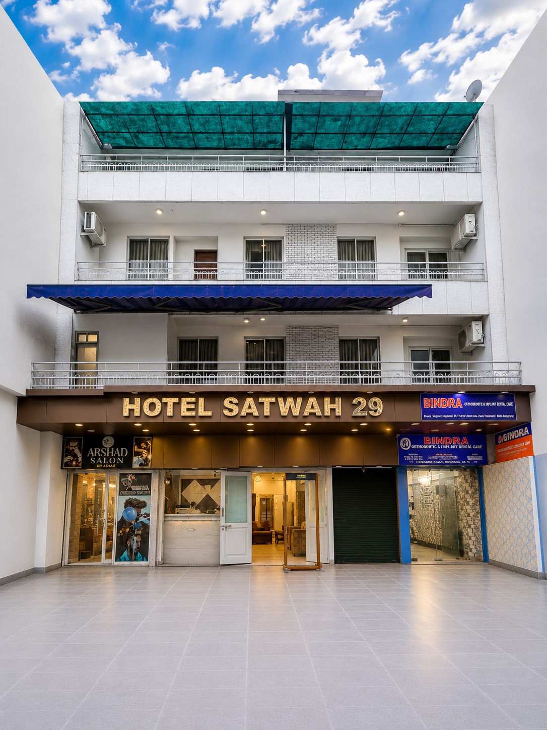 Hotel Satwah Near Nizamuddin Railway Station by TRIINDIA Hospitality - Tap to explore photos