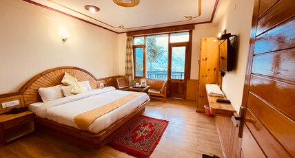 Himalayan Adventure Cottages Room Type - 2 BR FAMILY SUIT WITH PRIVATE SUNRISE VIEW BALCONEY